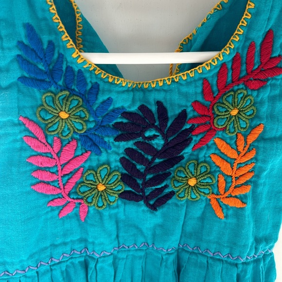 Girls green dress with patterned stitching! - Picture 3 of 5